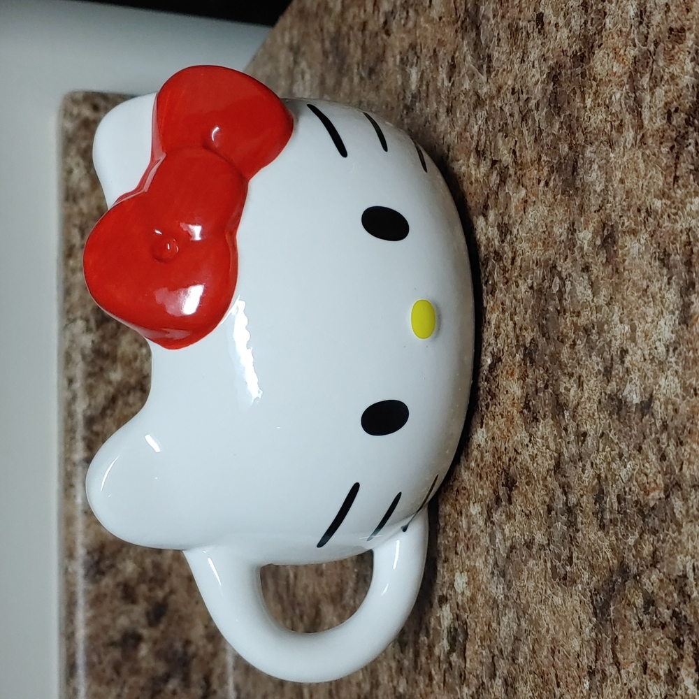 Hello Kitty Ceramic Mug ☕